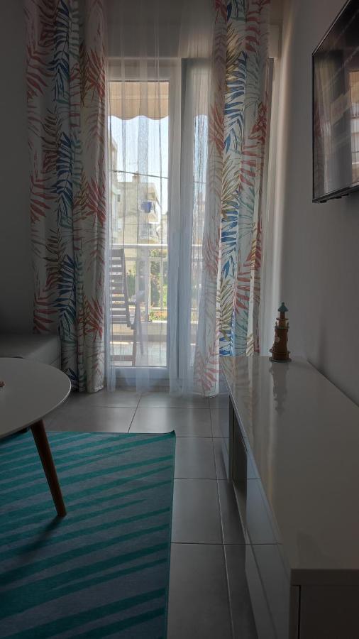 Sea Pleasure Apartment II Peraía Buitenkant foto